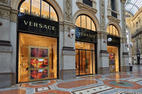 contatto telefonico versace galleria vitorio emanuele ii milano|Versace .